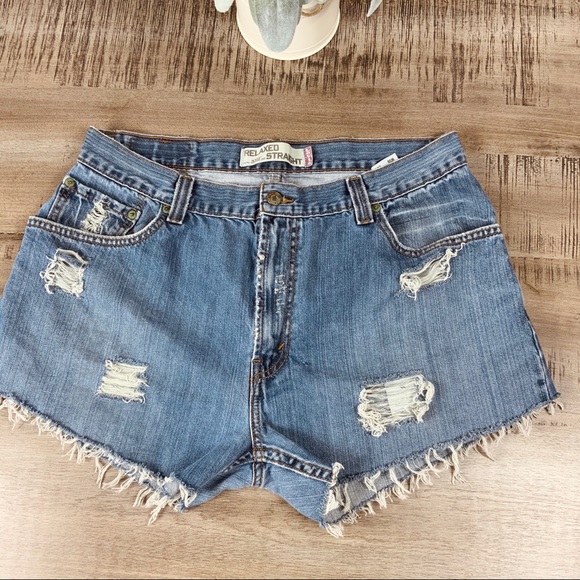 Levi's Denim - Levi’s custom mom jean high rise shorts 36 denim